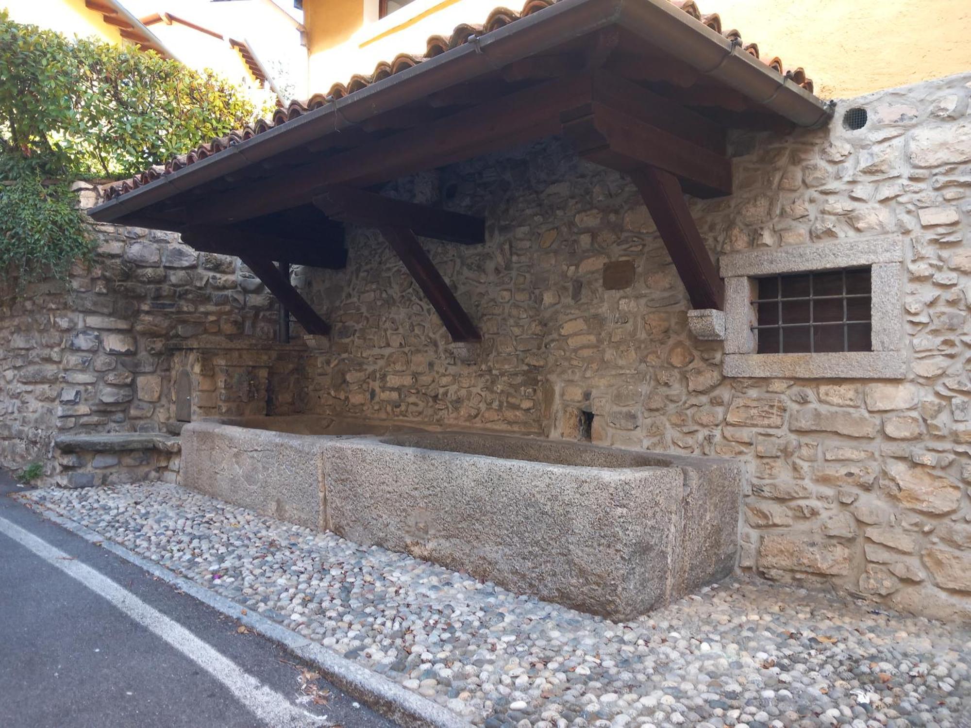 La Casa Di Tina - Civenna Villa Ngoại thất bức ảnh